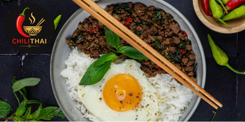 Pad Kra Pao – thailändsk basilika med kyckling